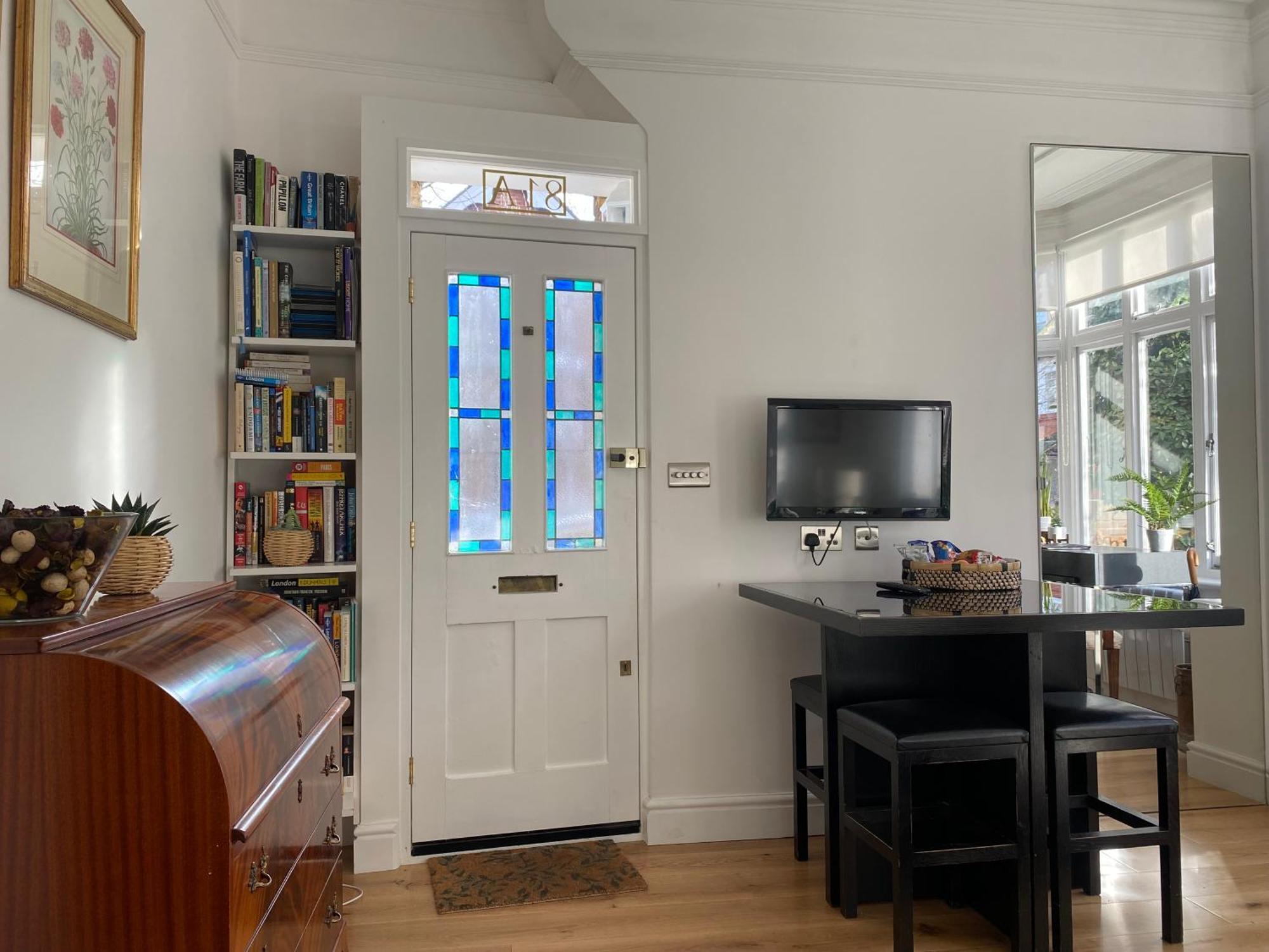 Interior Designed Flat Near Kew Botanical Gardens Apartment Londra Exterior foto